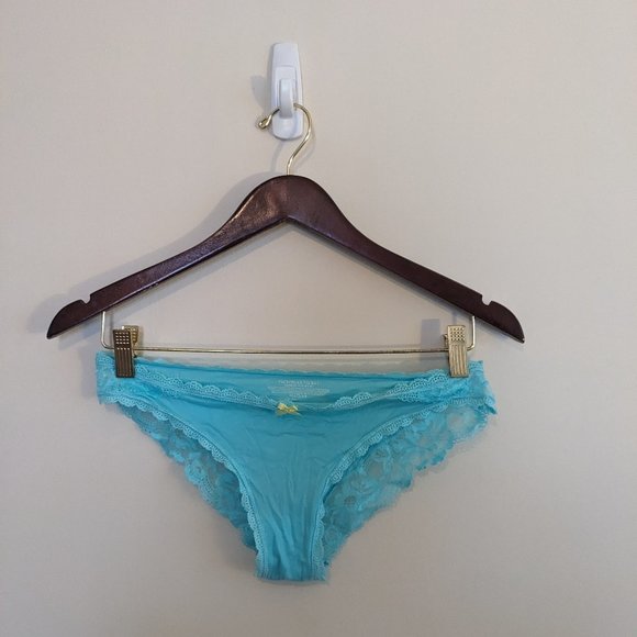 Victoria's Secret Blue 32D Unlined Bustier Size 32D with Sequins + 2 Pairs Panty - Picture 6 of 7